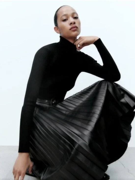 Zara Faux Leather Black Pleated Midi A-Line Skirt Size XL NO BELT - Picture 2 of 7